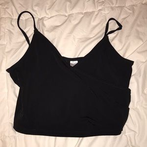 h&m black crop top